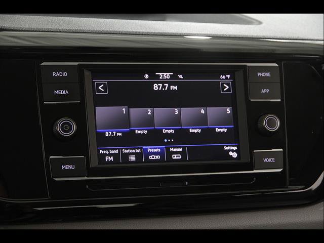 Certified 2023 Volkswagen Taos S FWD image 10
