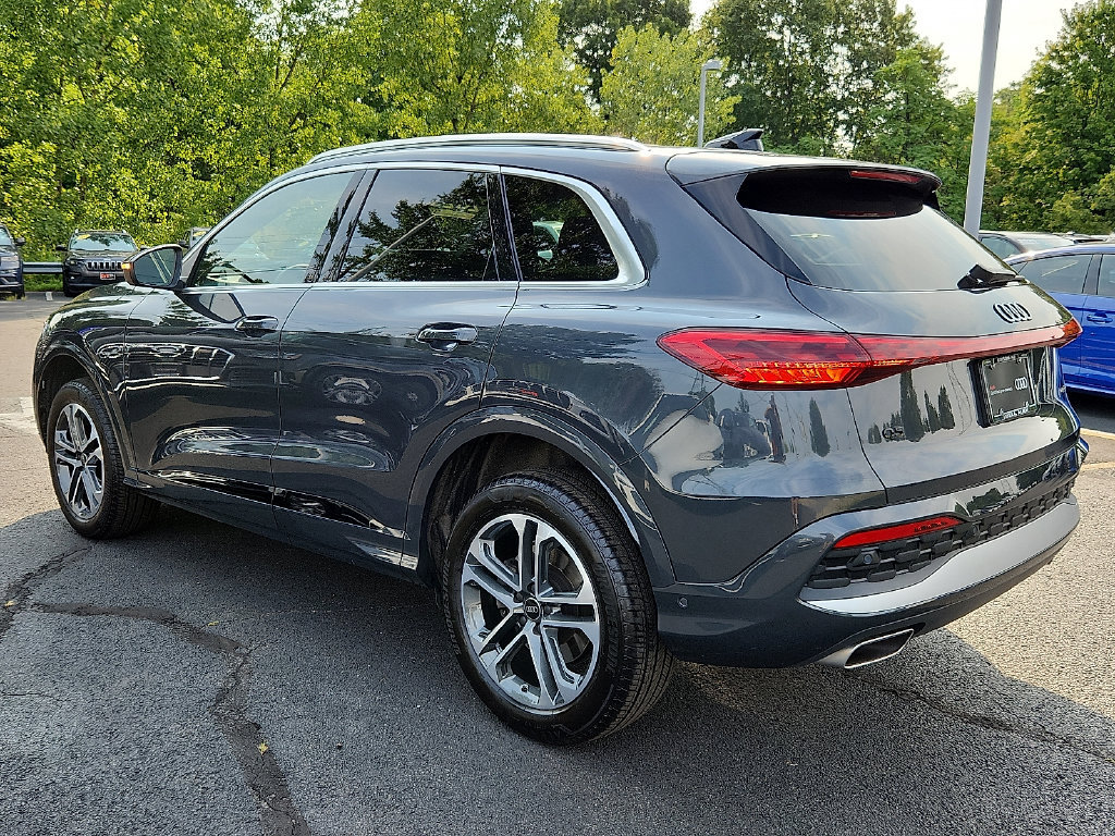 Used 2025 Audi Q5 Premium w/ Convenience Package AWD/4WD image 10