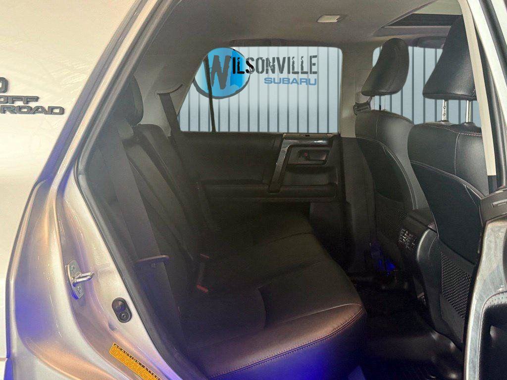 Used 2021 Toyota 4Runner TRD Off-Road Premium w/ Moonroof Package AWD/4WD image 7