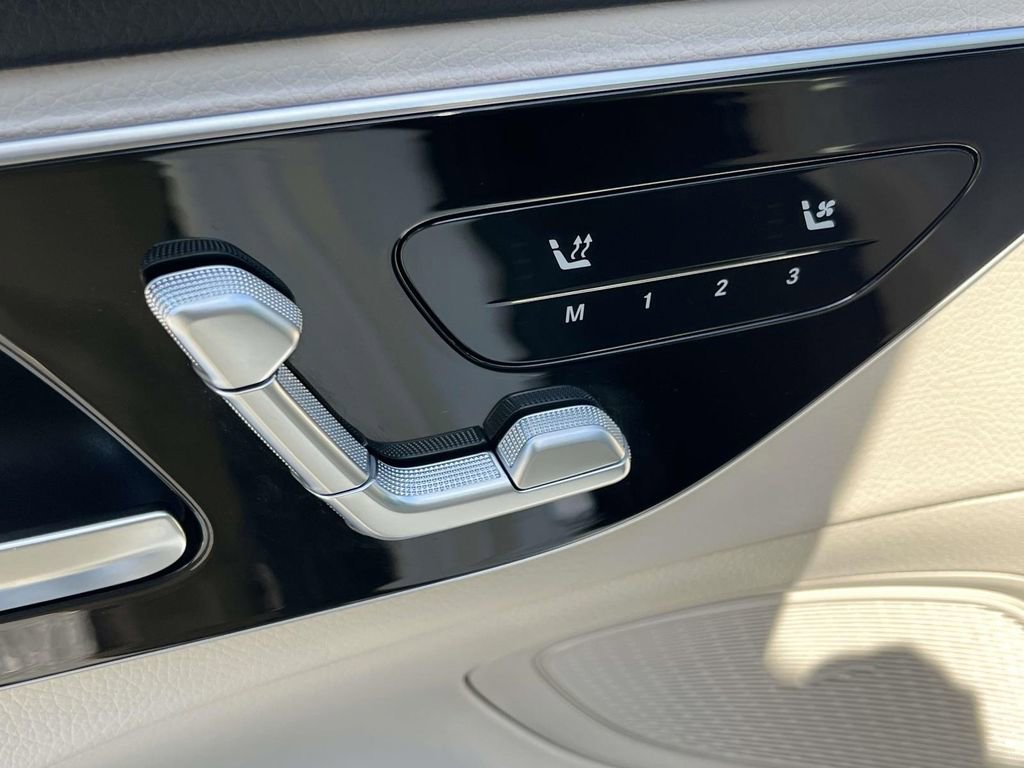 Used 2022 Mercedes-Benz C 300 Sedan image 17