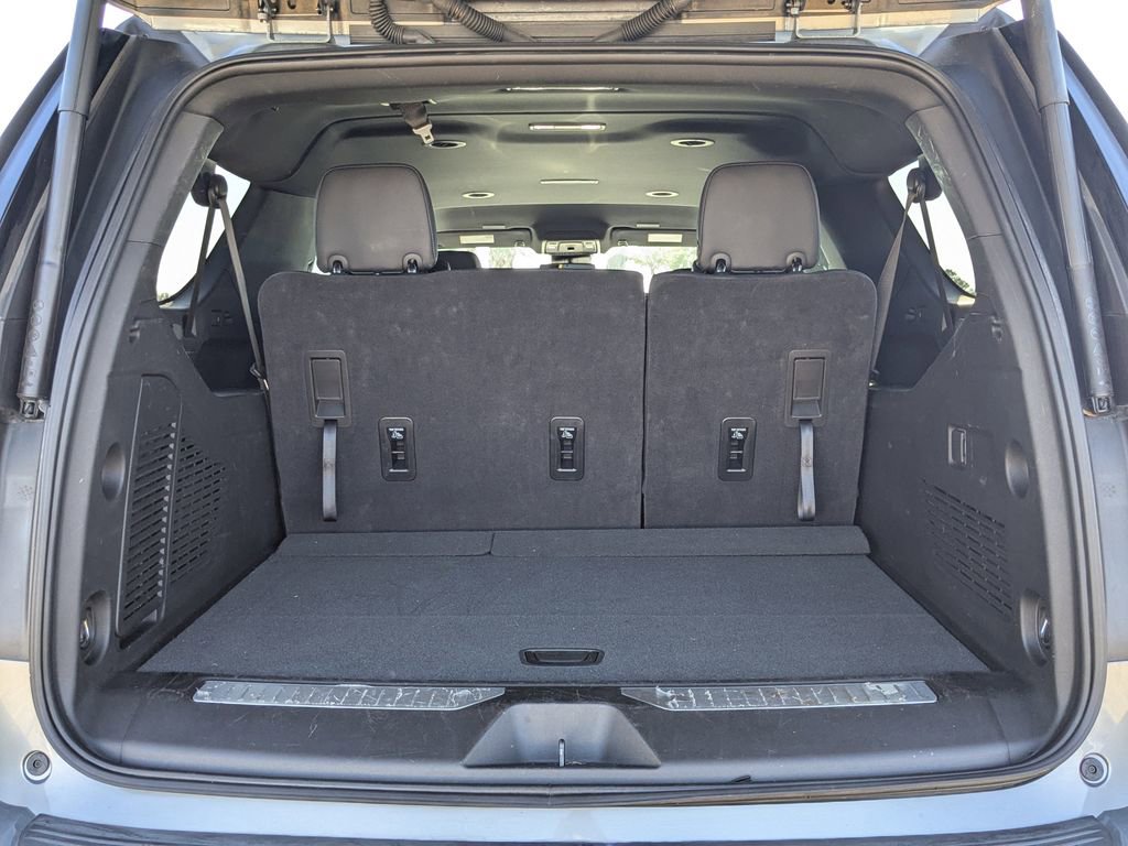 Certified 2025 Chevrolet Suburban Z71 image 12