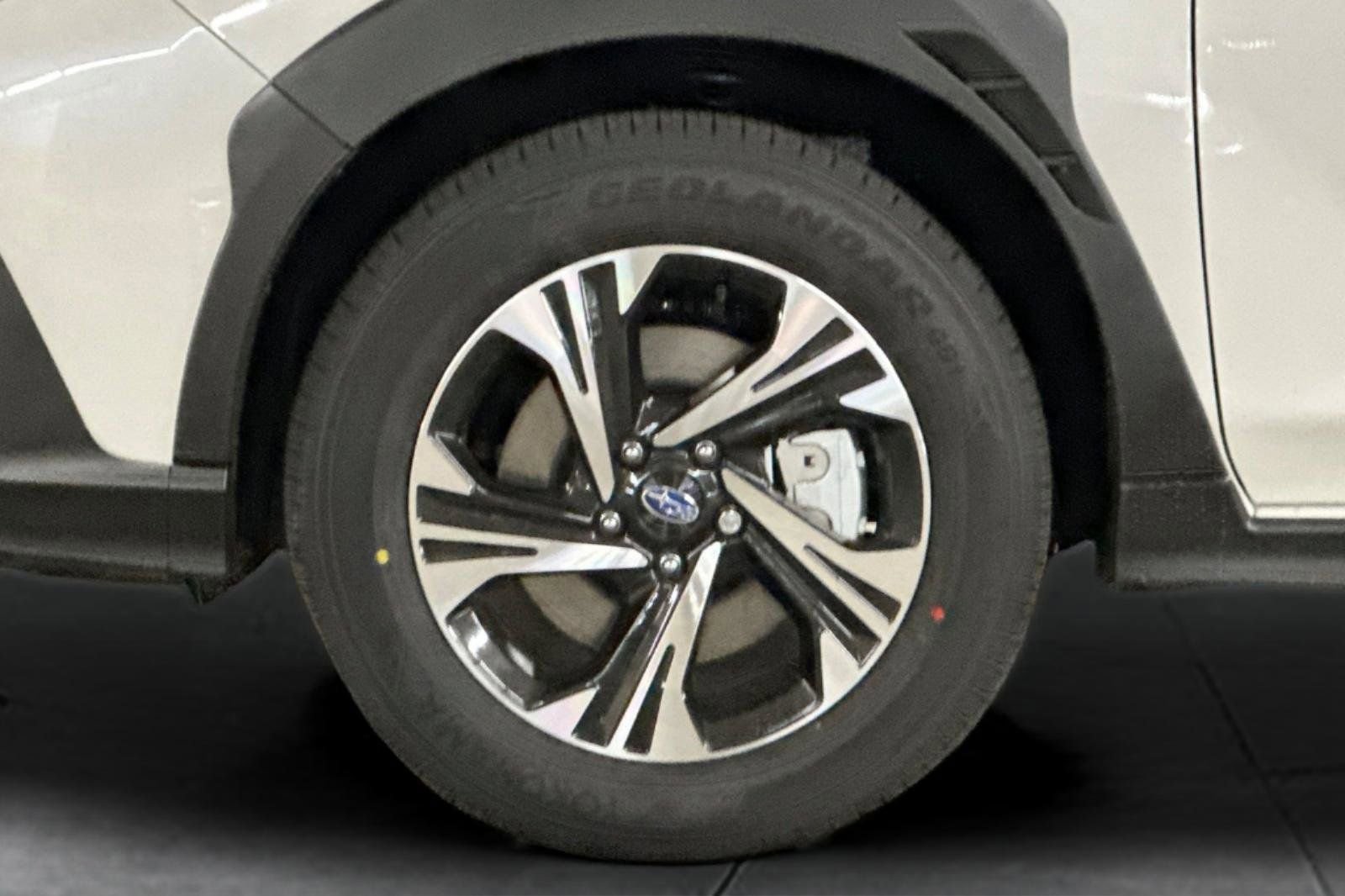 New 2025 Subaru Crosstrek 2.0i Premium image 32