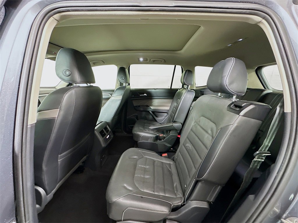 Used 2021 Volkswagen Atlas SEL Premium image 25