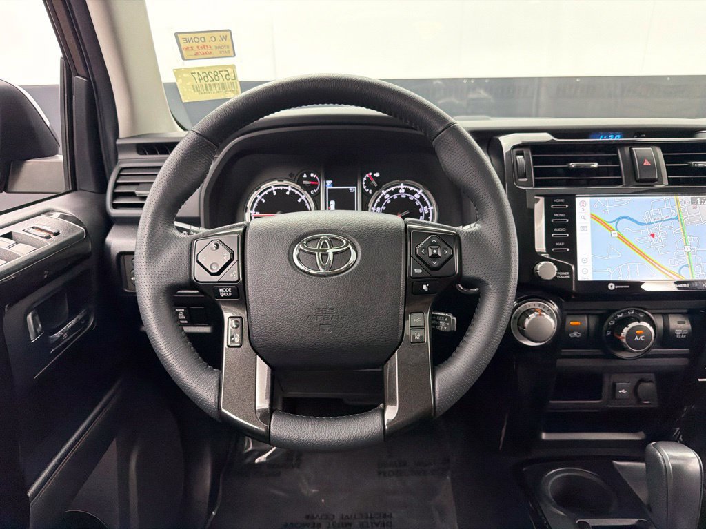 Used 2020 Toyota 4Runner Venture w/ Moonroof Package AWD/4WD image 8