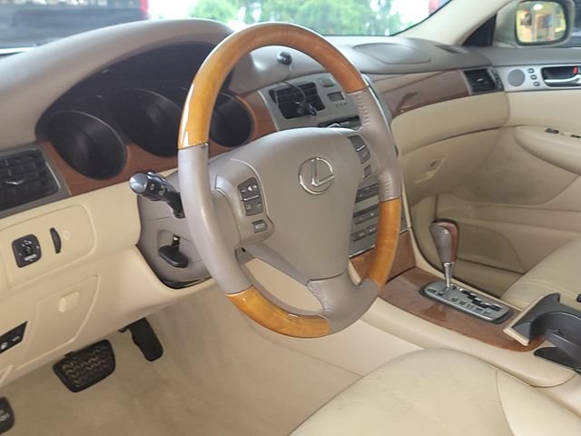 Used 2005 Lexus ES 330 FWD image 8