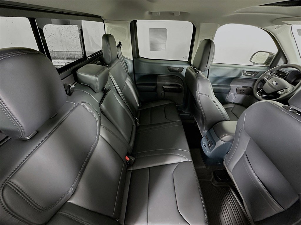 New 2026 Ford Maverick Lariat w/ Black Appearance Package image 28