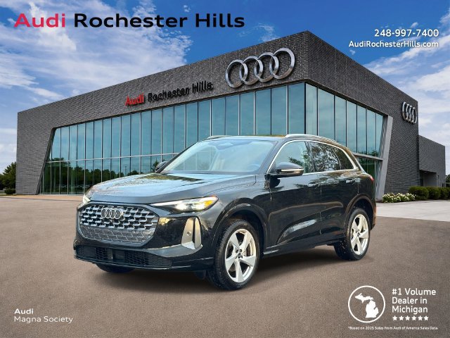 Certified 2025 Audi Q5 Premium Plus AWD/4WD image 1
