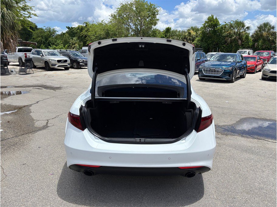 Used 2022 Alfa Romeo Giulia Ti w/ Active Assist Plus Package RWD image 50