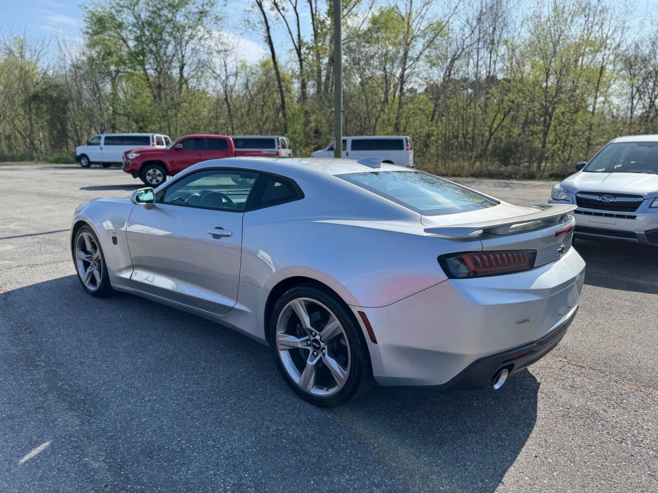 Used 2017 Chevrolet Camaro SS RWD image 7