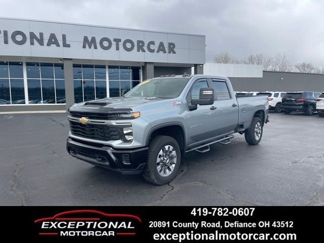 Used 2024 Chevrolet Silverado 2500 Custom w/ Custom Value Package image 1