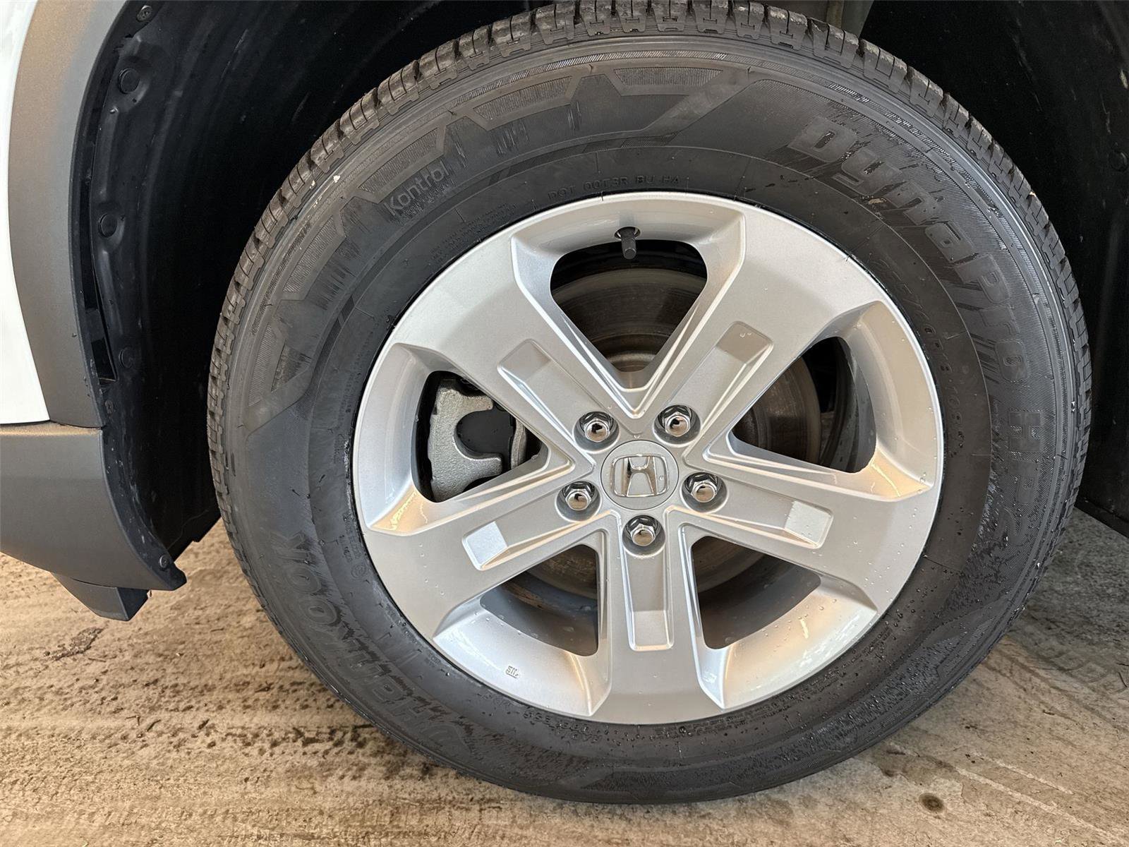 Certified 2023 Honda Pilot LX image 18