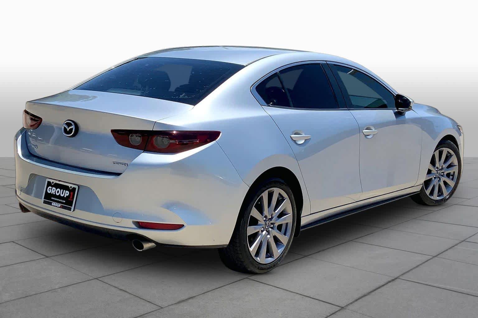Used 2020 MAZDA MAZDA3 Sedan w/ Select Package FWD image 12