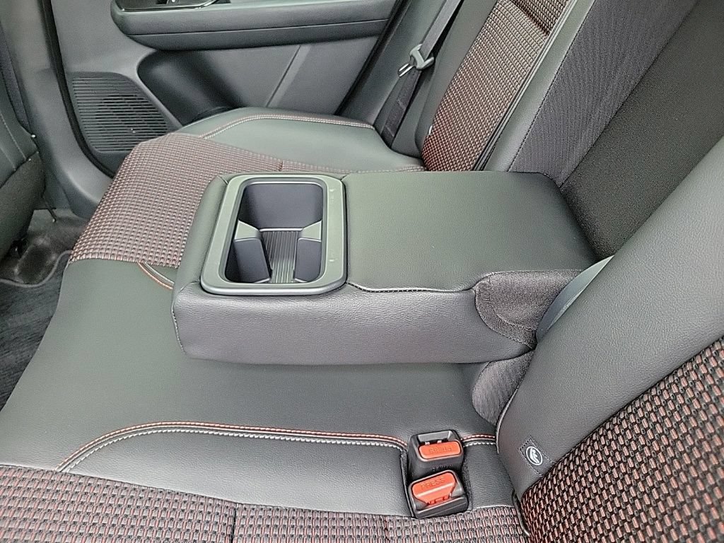 New 2026 Nissan Kicks SR w/ Cold Weather Package AWD/4WD image 18