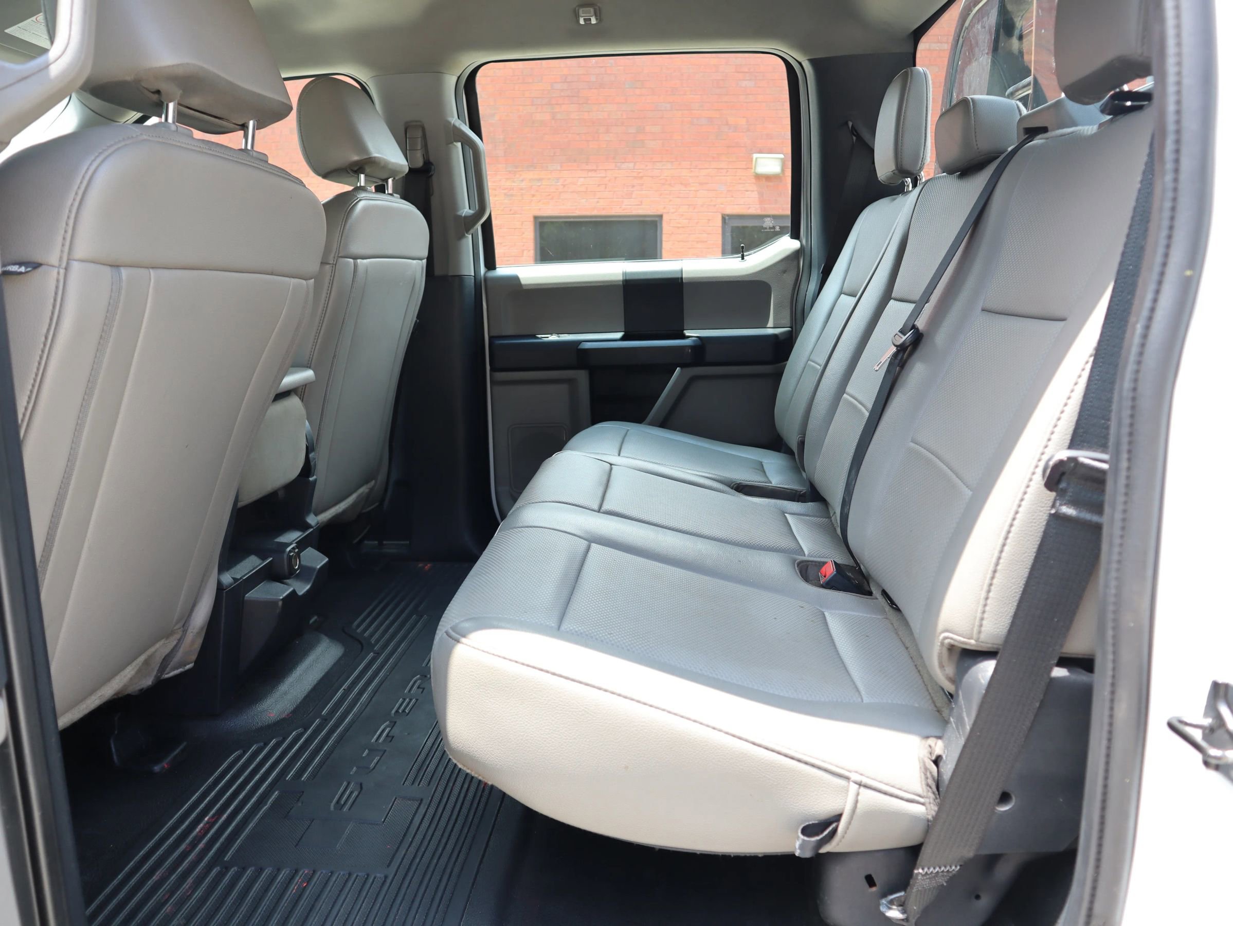 Used 2022 Ford F550 4x4 Crew Cab Super Duty w/ Power Equipment Group image 12