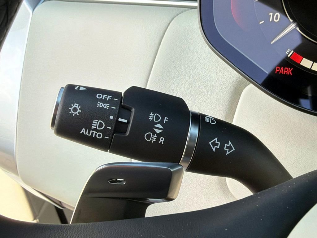 New 2026 Land Rover Range Rover SE image 31