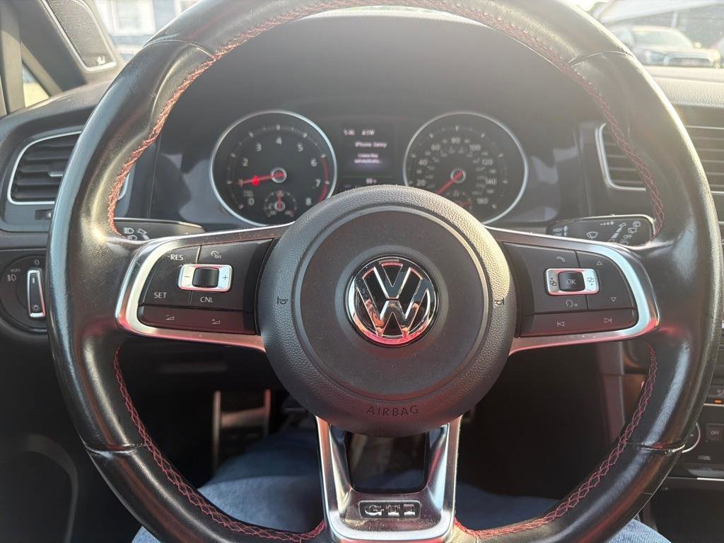 Used 2015 Volkswagen GTI Autobahn w/ Lighting Package (SEL) FWD image 14