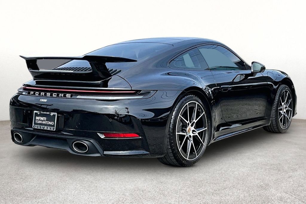 Used 2025 Porsche 911 Carrera RWD image 2