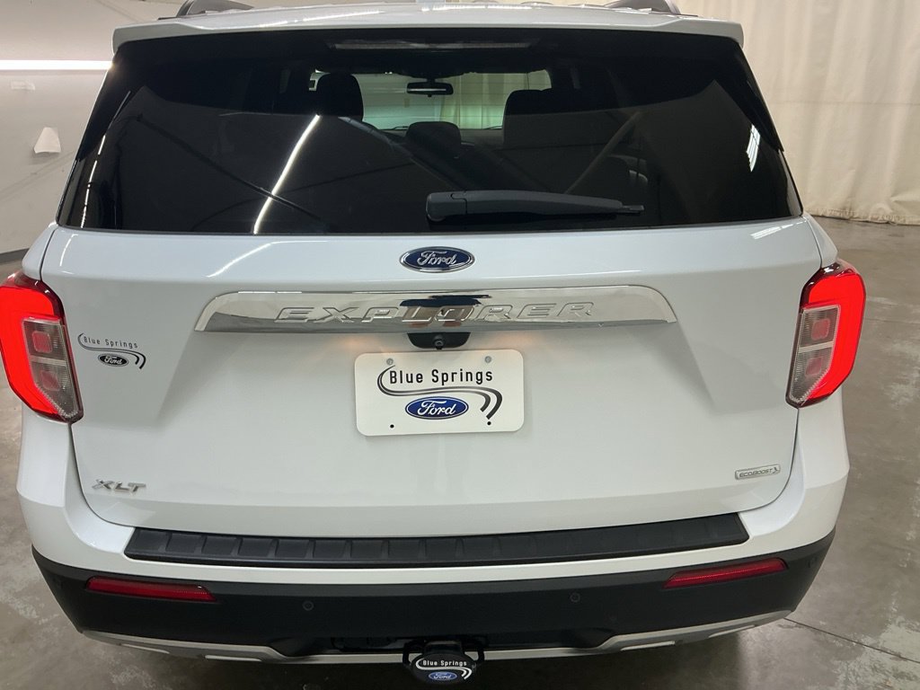 Used 2020 Ford Explorer XLT w/ Equipment Group 202A RWD image 11