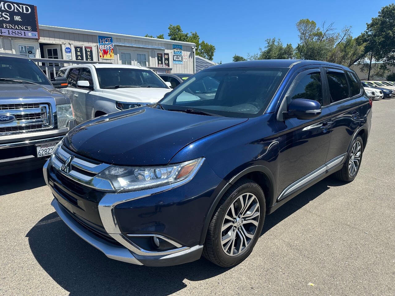 Used 2017 Mitsubishi Outlander SE