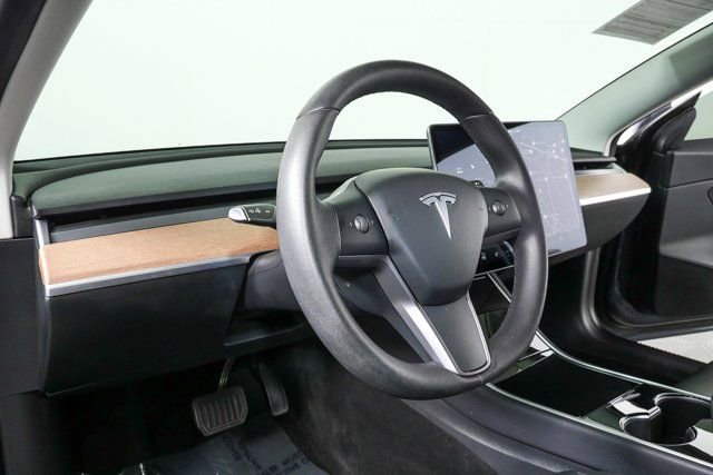 Used 2020 Tesla Model 3 Long Range image 4