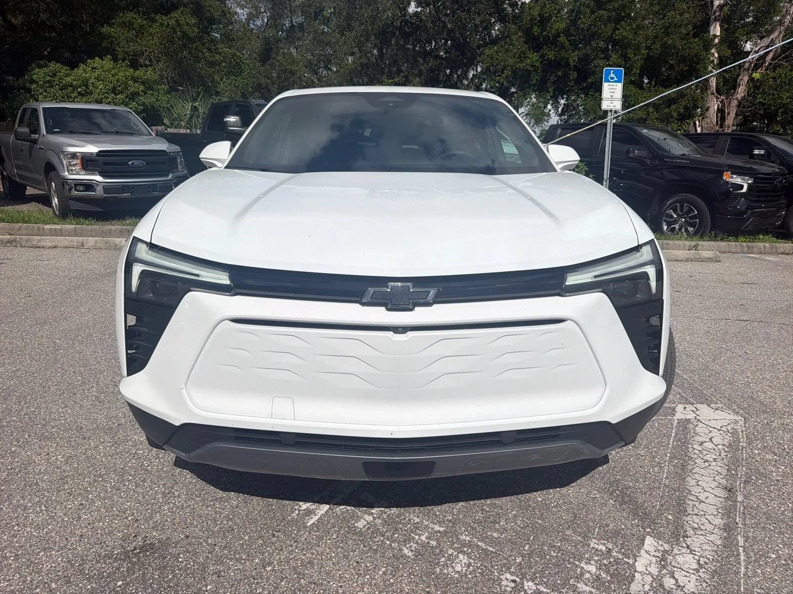 Used 2025 Chevrolet Blazer EV LT AWD/4WD image 4