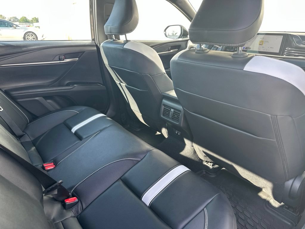 Used 2025 Toyota Camry SE w/ Multimedia Upgrade Package FWD image 27