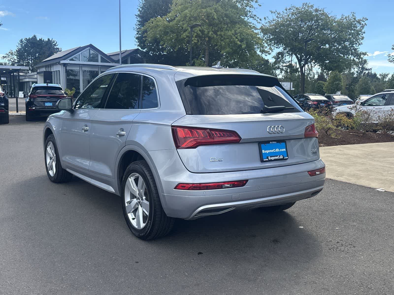 Used 2018 Audi Q5 Premium Plus AWD/4WD image 3