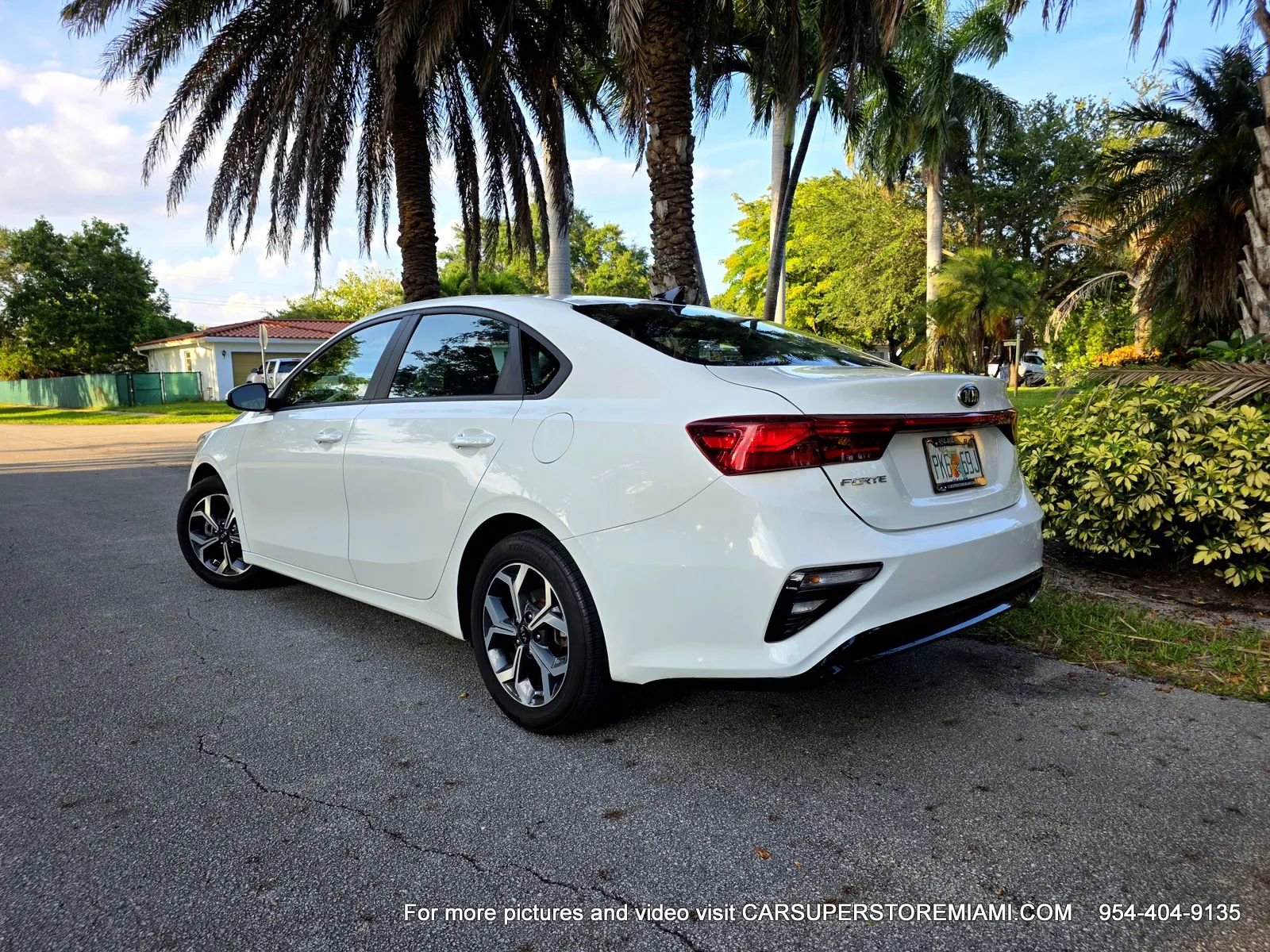 Used 2020 Kia Forte LXS FWD image 9