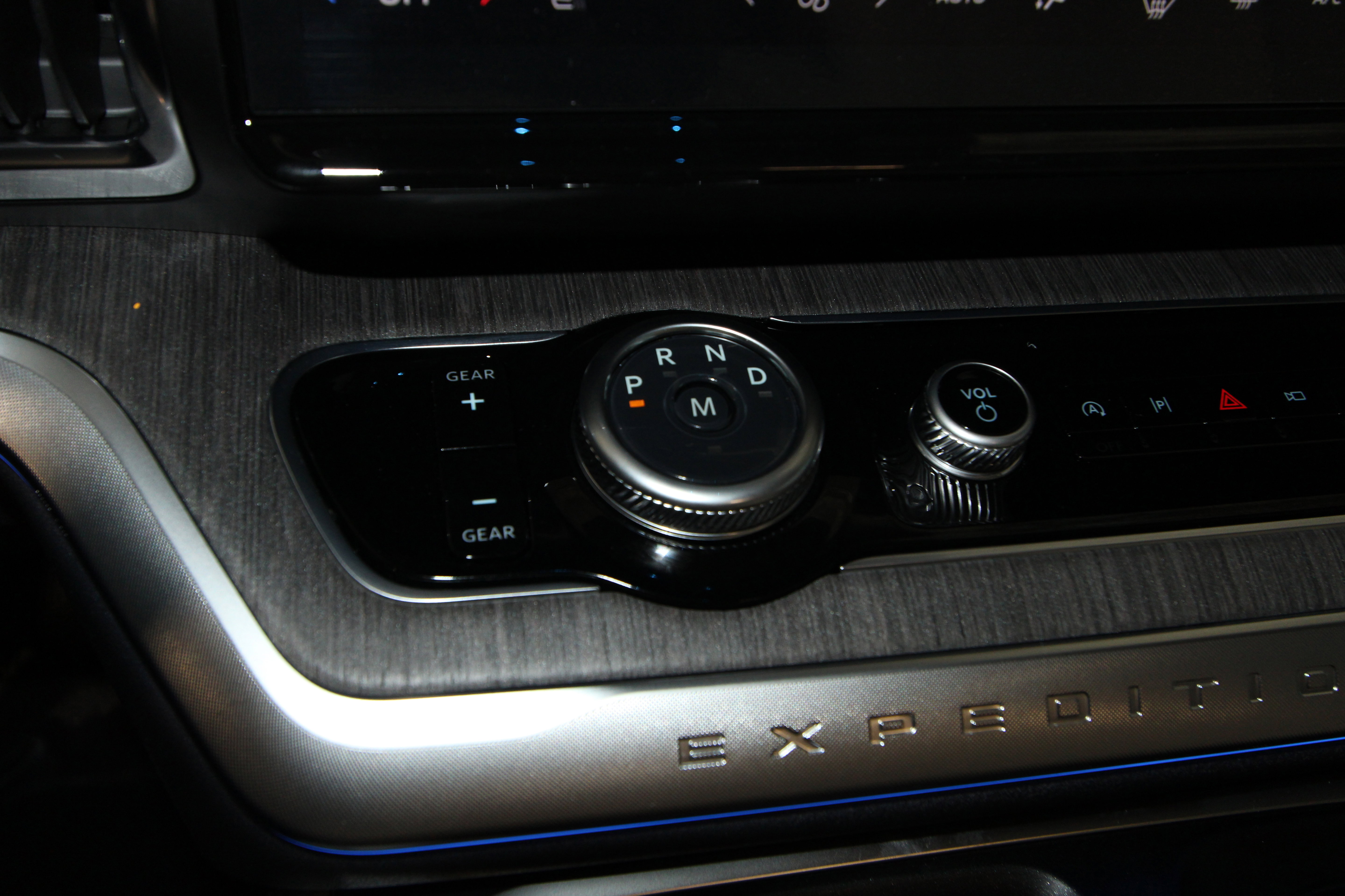 New 2026 Ford Expedition Max Platinum AWD/4WD image 14