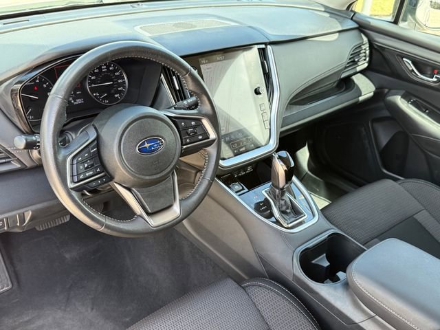 Used 2025 Subaru Outback Premium image 9