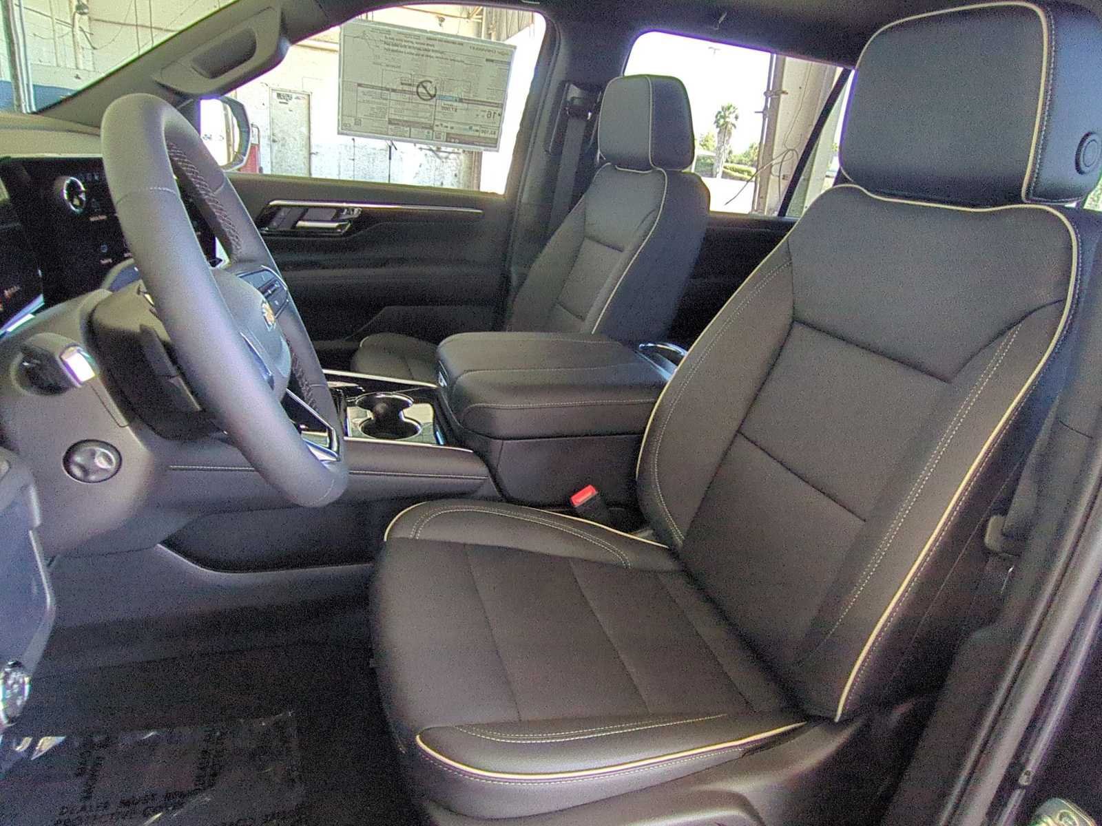 New 2026 Chevrolet Suburban Premier AWD/4WD image 23
