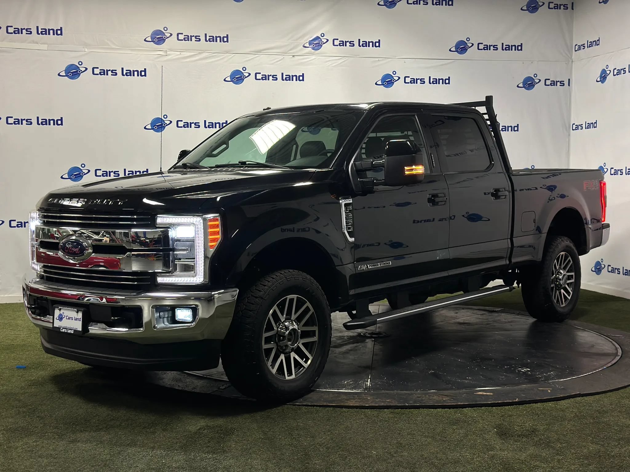 Used 2017 Ford F250 Lariat w/ Lariat Ultimate Package AWD/4WD image 6