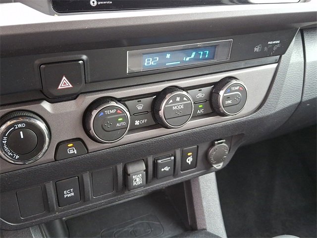 Used 2022 Toyota Tacoma TRD Off-Road image 18