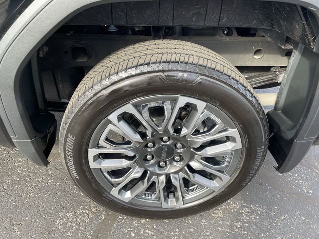 Used 2024 GMC Sierra 1500 Denali Ultimate image 10