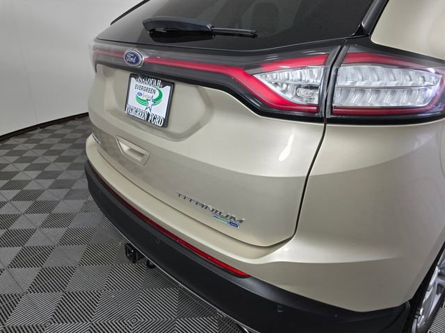 Used 2018 Ford Edge Titanium w/ Equipment Group 301A AWD/4WD image 15