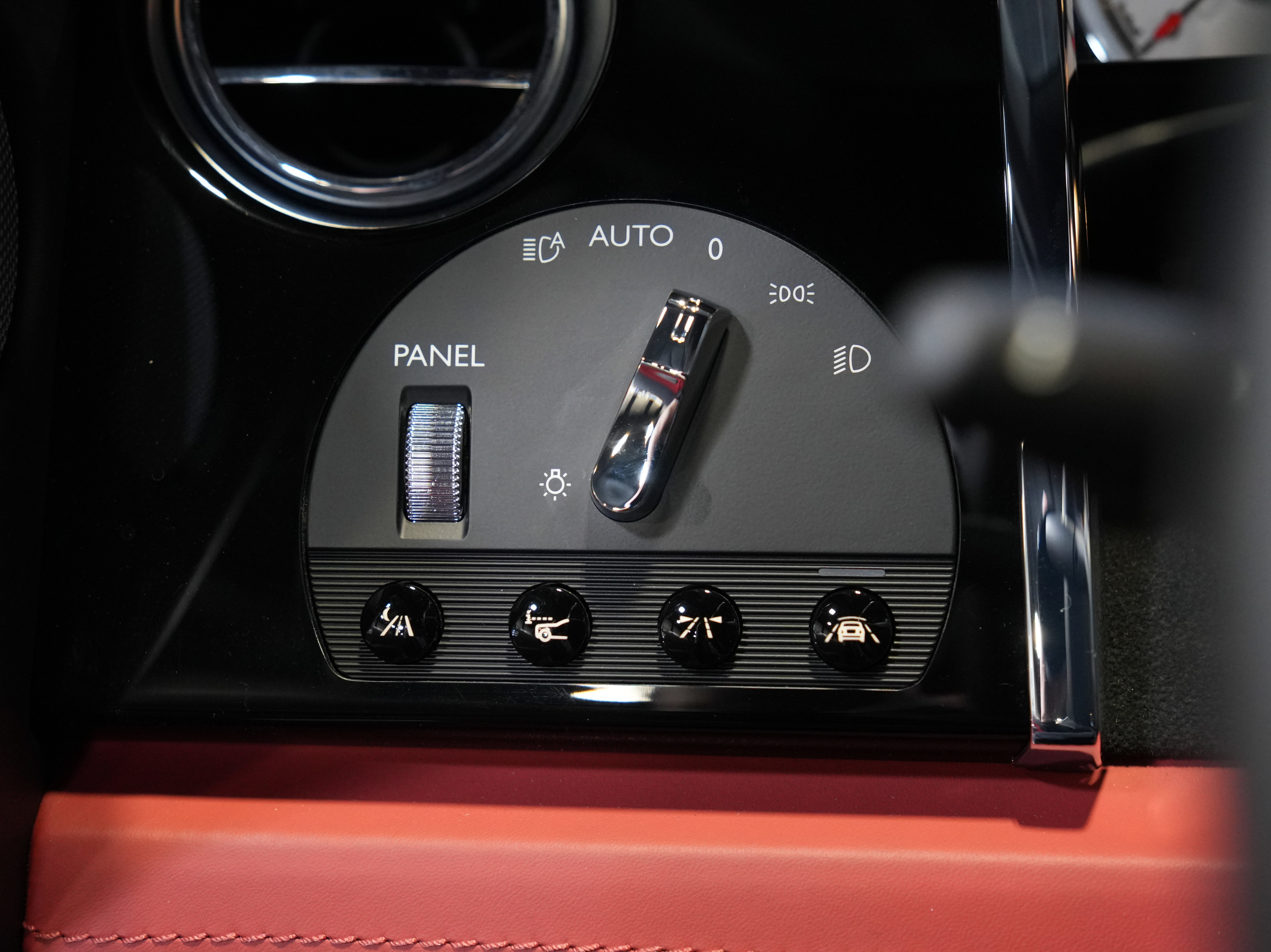 Used 2016 Rolls-Royce Wraith COUPE 2D image 40