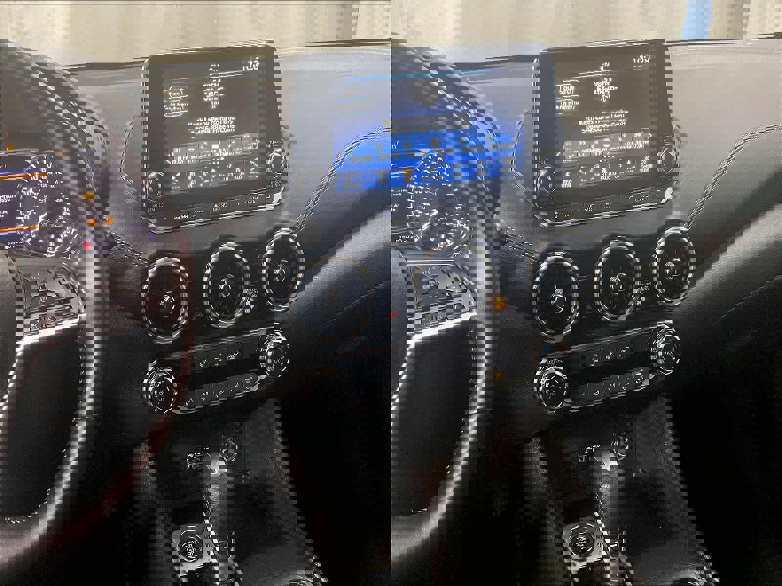 Used 2022 Nissan Sentra SV w/ Trunk Package image 18