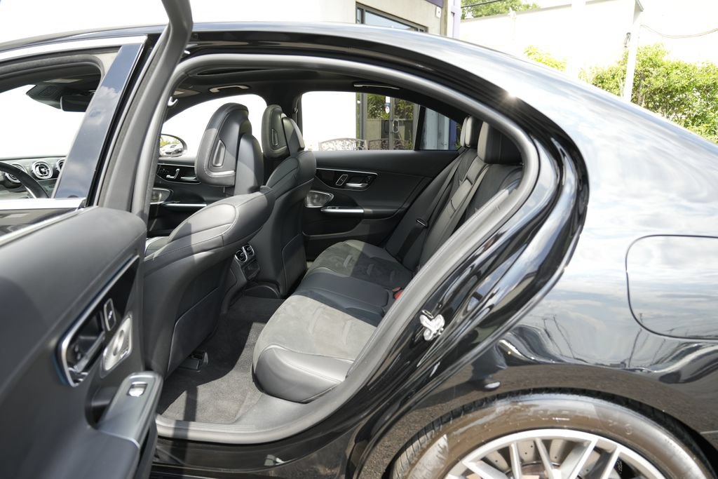 Used 2024 Mercedes-Benz C 63 AMG S image 30