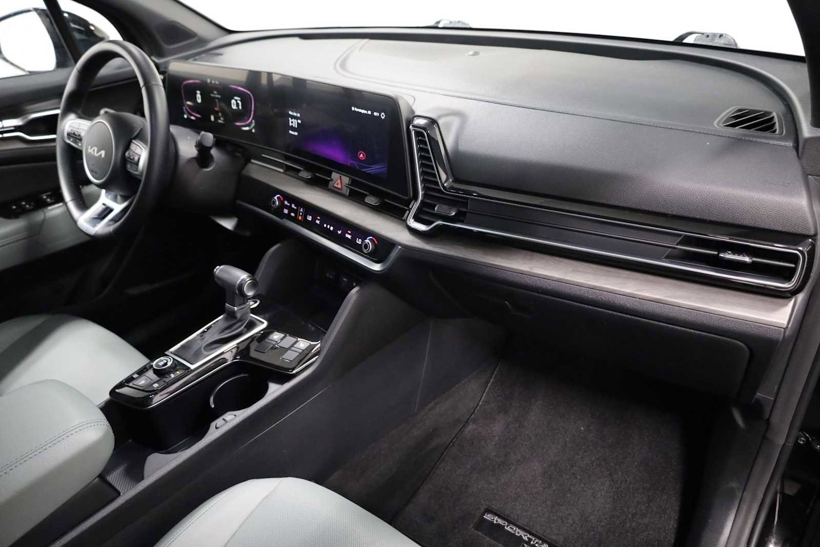 Used 2023 Kia Sportage X-Line w/ X-Line Premium Package image 6