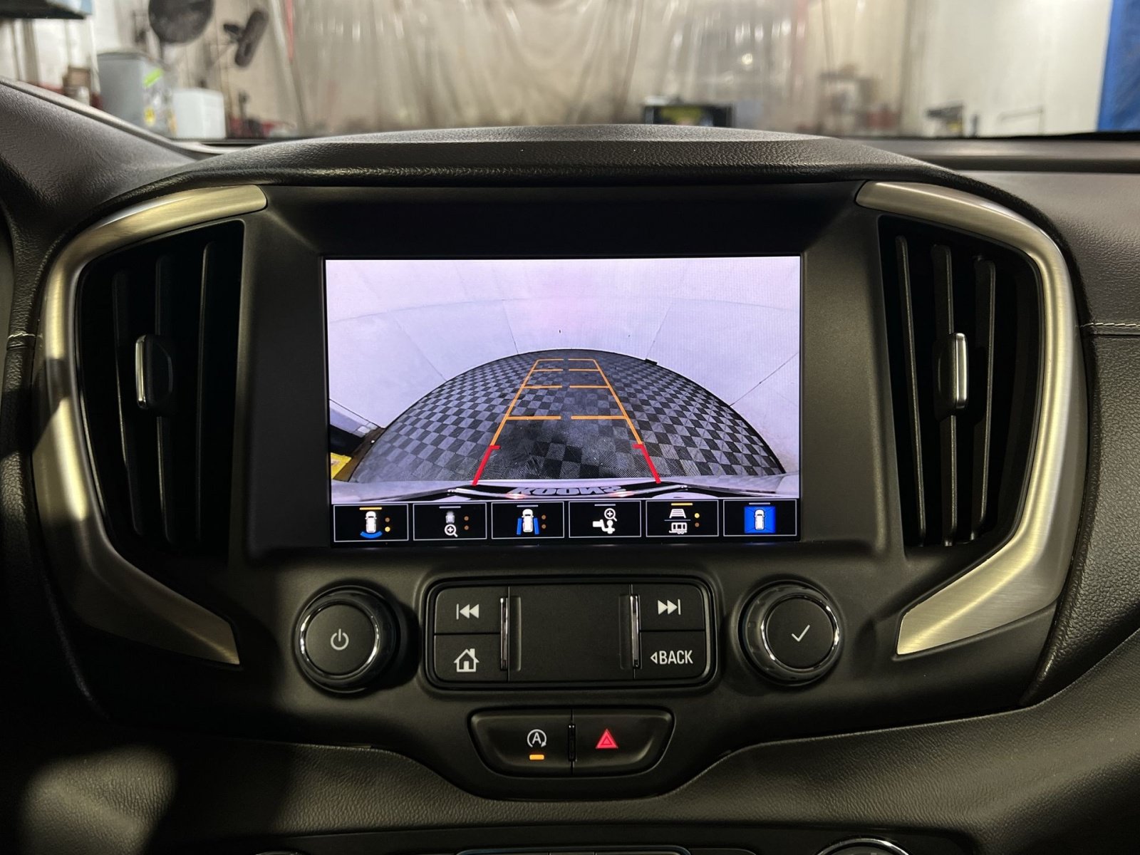 Used 2023 GMC Terrain Denali w/ Denali Premium Package AWD/4WD image 19