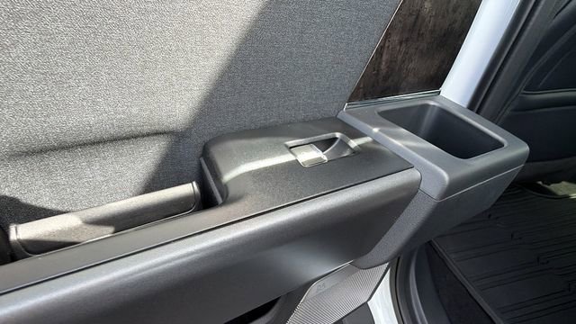 New 2026 Ford F350 Lariat w/ Black Appearance Package image 16
