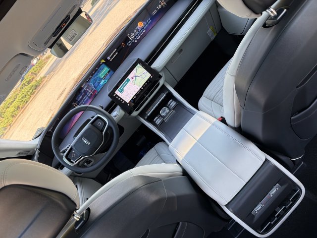 New 2026 Lincoln Nautilus Reserve w/ Jet Appearance Package AWD/4WD image 21