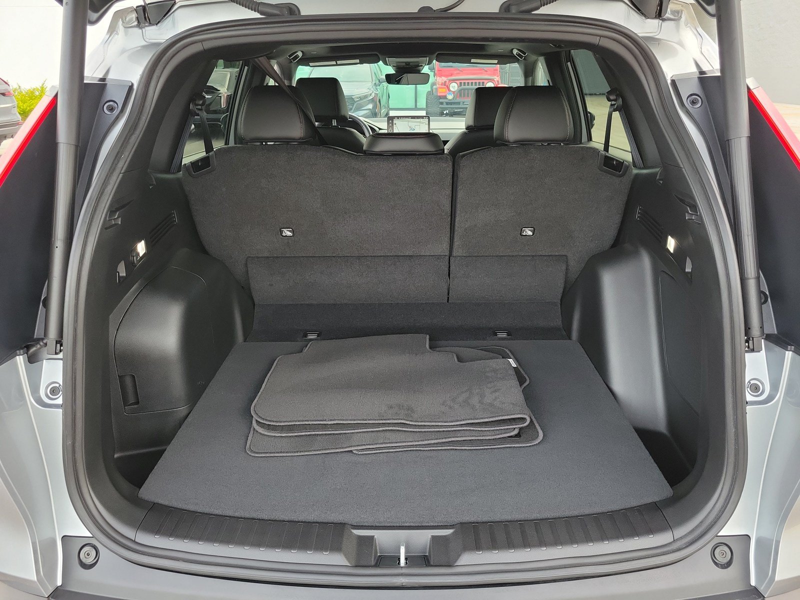 Used 2025 Honda CR-V Sport Touring image 32