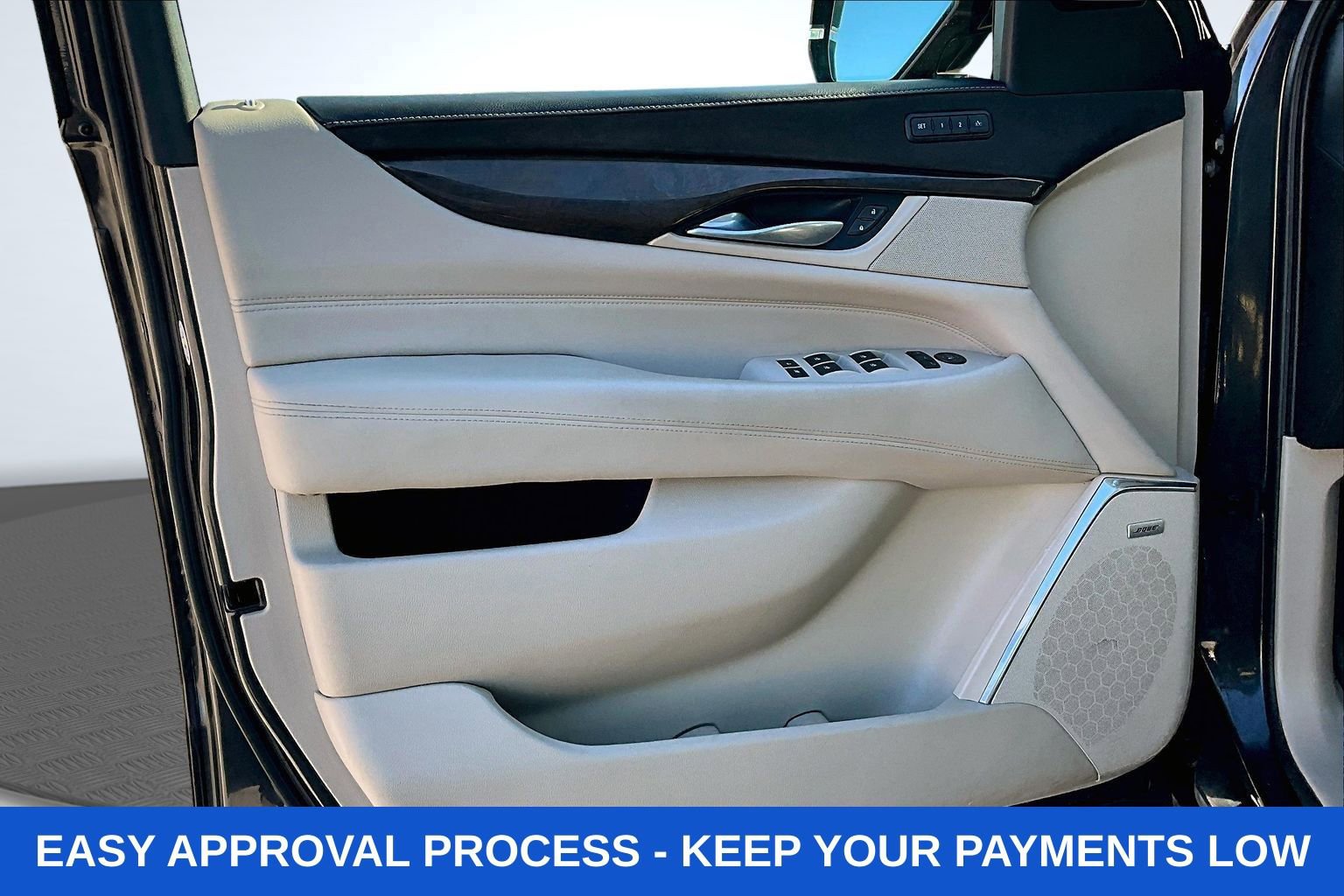 Used 2018 Cadillac Escalade ESV Luxury image 25