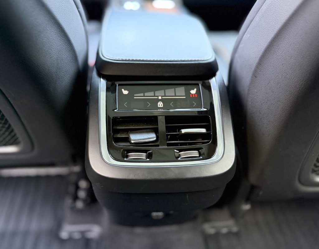 Used 2020 Volvo XC90 T6 Inscription w/ Protection Package Premier AWD/4WD image 29