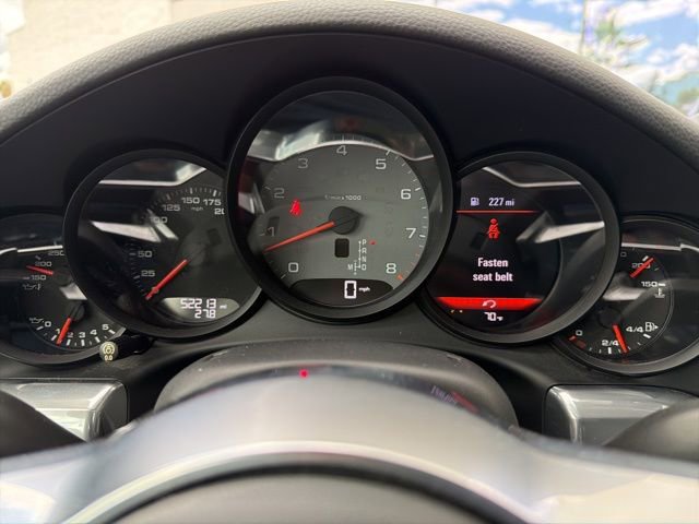 Used 2019 Porsche 911 Carrera 4S image 16
