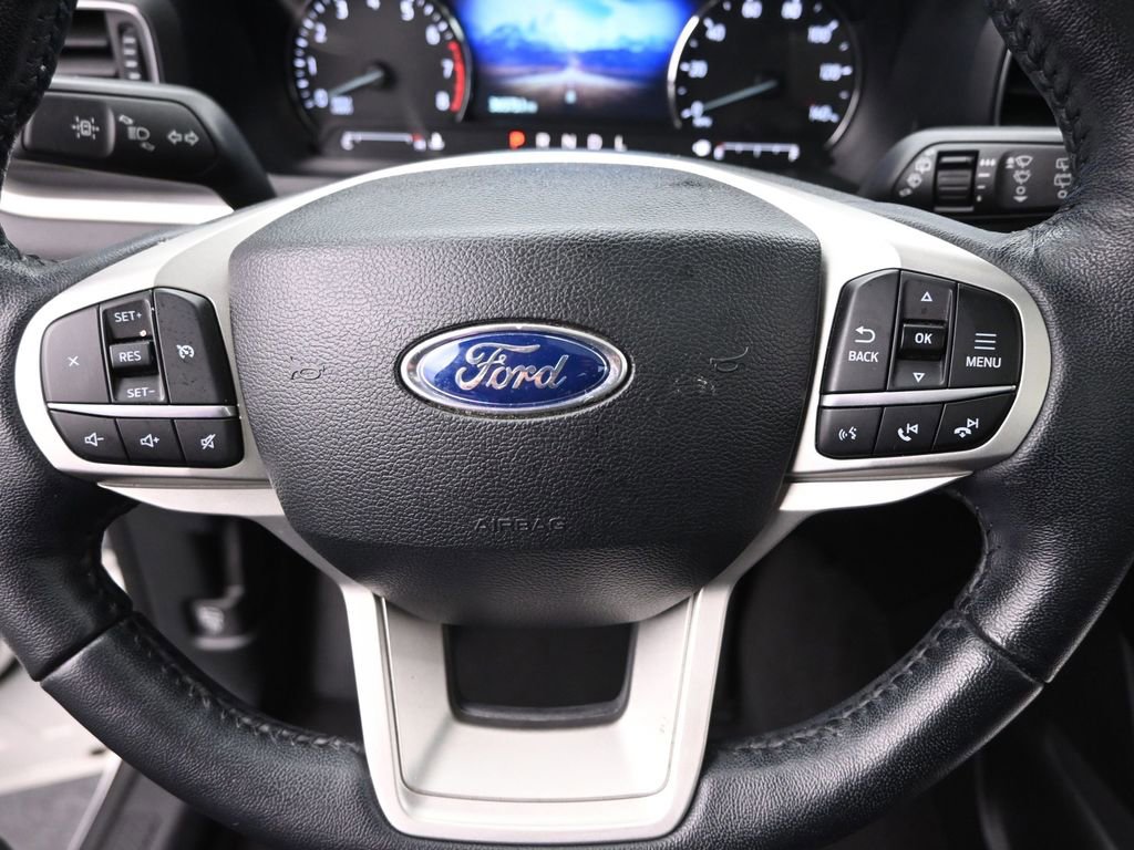 Used 2022 Ford Explorer XLT w/ Equipment Group 202A image 19