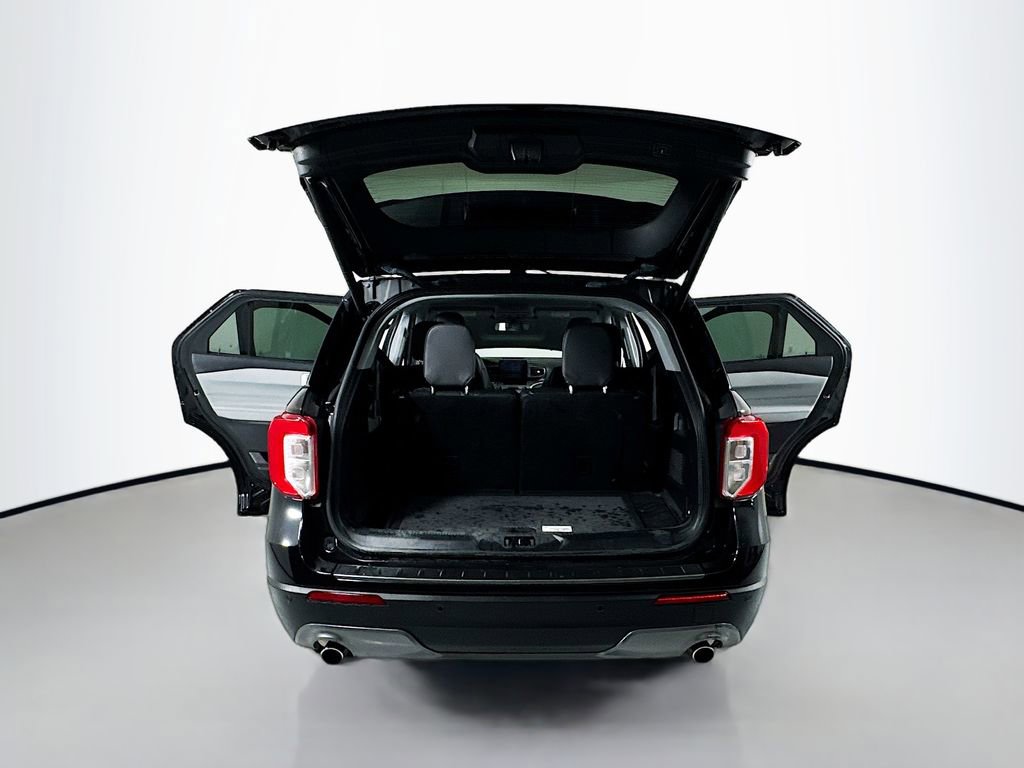 Used 2022 Ford Explorer XLT w/ Equipment Group 202A image 26