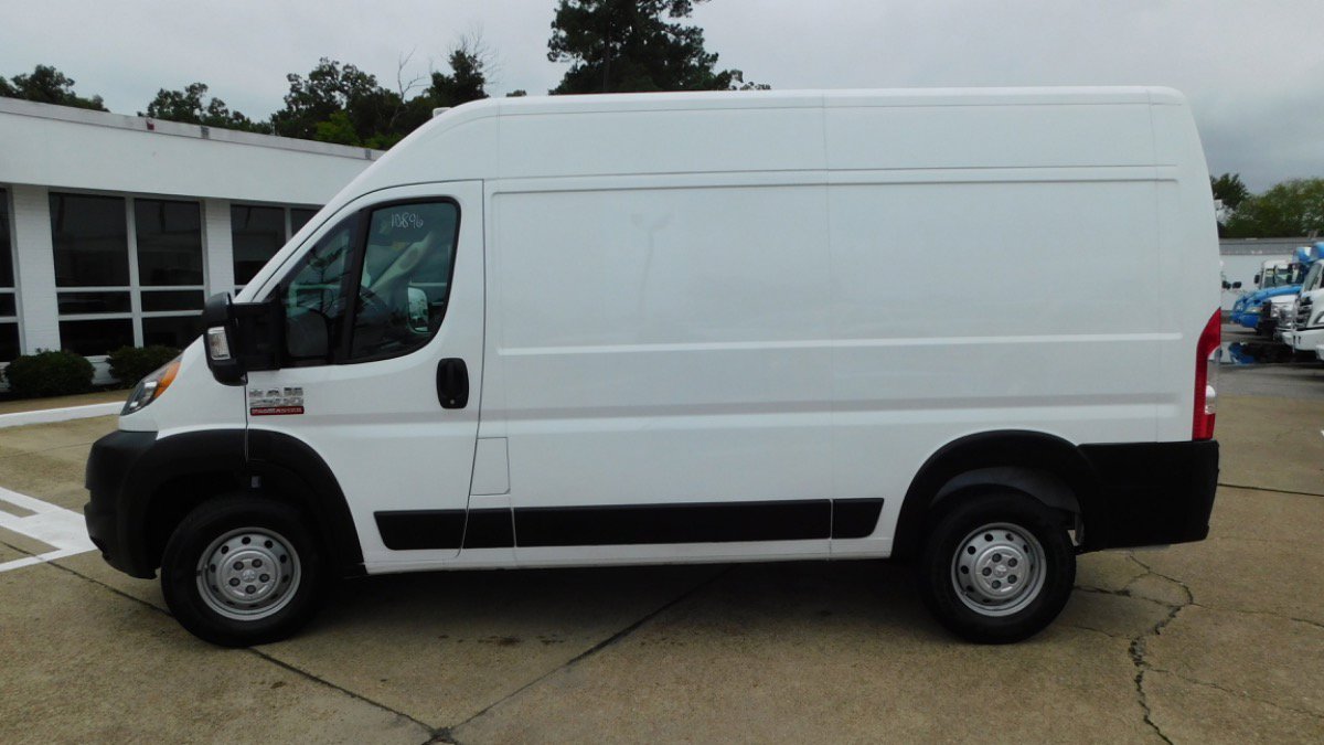 Used 2022 RAM ProMaster 2500 w/ Premium Convenience Group image 4