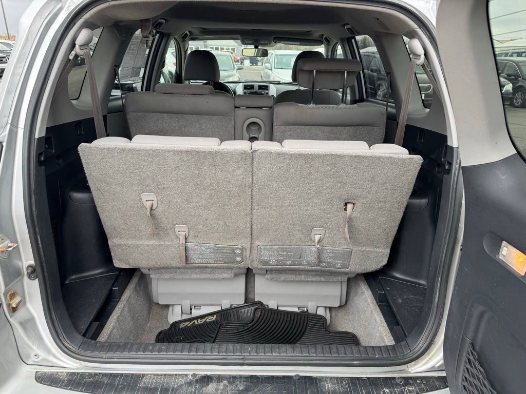 Used 2007 Toyota RAV4 Limited AWD/4WD image 39